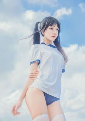 年轻的阿姨4_720免费播放